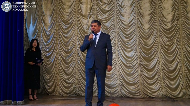 5 - октябрь Кыргыз республикасынын билим берүү кызматкерлеринин күнү