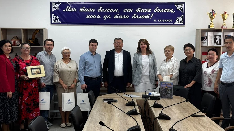 Маданий көпүрө: Бишкек техникалык колледжинде эл аралык жолугушуу